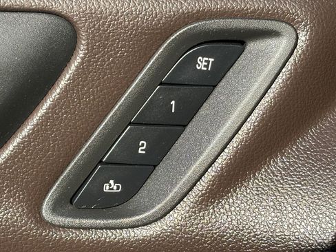 Used 2019 GMC Acadia Denali w/ Technology Package FWD image 20