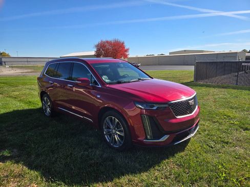 Used 2020 Cadillac XT6 Premium Luxury image 4