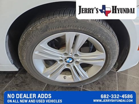 Used 2016 BMW 328i Sedan RWD image 4