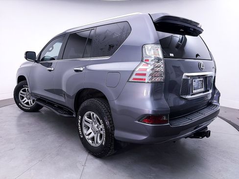 Used 2022 Lexus GX 460 Premium w/ Premium Package AWD/4WD image 4