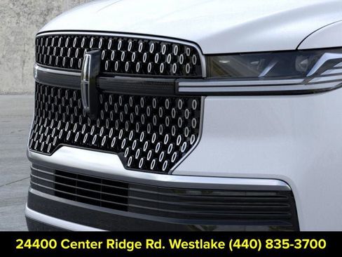 New 2026 Lincoln Navigator L Reserve image 17