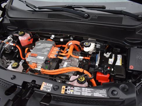 Used 2023 Chevrolet Bolt EUV LT w/ Driver Confidence Package image 32