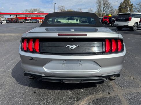 Used 2020 Ford Mustang Premium image 6