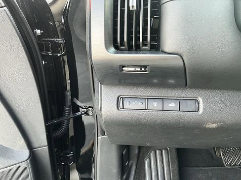 Certified 2023 Nissan Rogue SL w/ SL Premium Package image 13