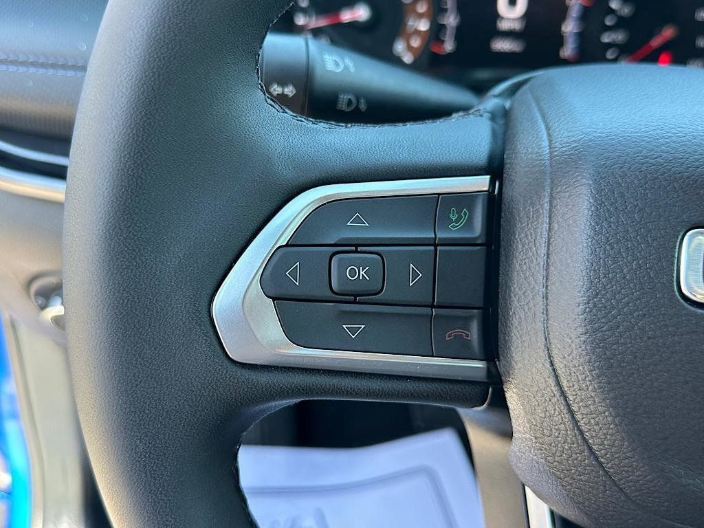 Used 2026 Jeep Compass Limited AWD/4WD image 19