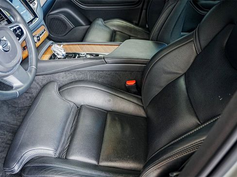 Used 2020 Volvo XC90 T8 Inscription image 12