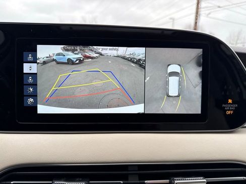 Used 2021 Hyundai Palisade Calligraphy w/ Winter Package image 32