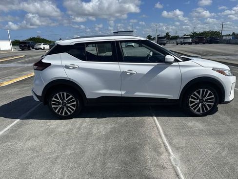 Used 2023 Nissan Kicks SV FWD image 14