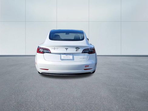 Used 2020 Tesla Model 3 Long Range AWD/4WD image 4