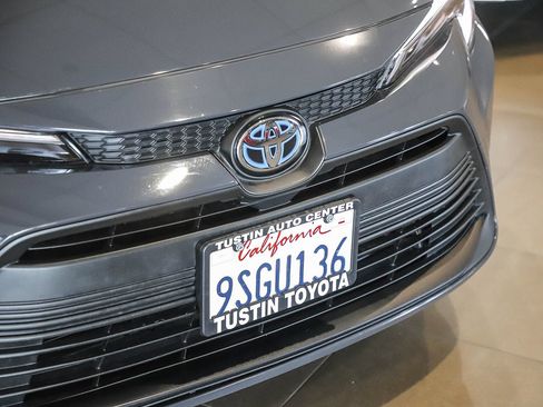 Certified 2025 Toyota Corolla LE w/ LE Premium Package FWD image 5