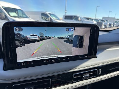 Used 2025 Lincoln Aviator Reserve w/ Equipment Group 201A image 24