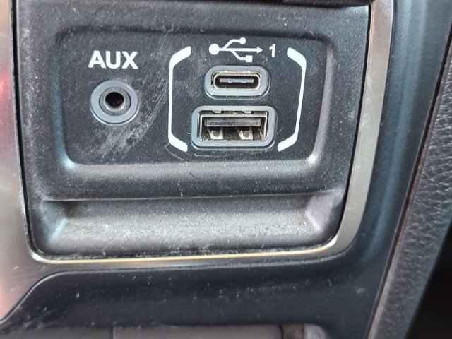 Used 2024 Jeep Wrangler Unlimited Sport AWD/4WD image 18