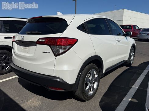 Used 2022 Honda HR-V LX image 4