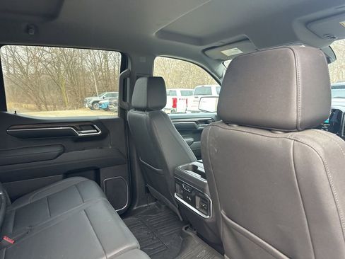 Used 2024 GMC Sierra 1500 SLT w/ SLT Premium Plus Package image 13