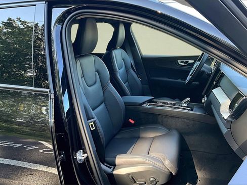 New 2026 Volvo XC60 B5 Ultra w/ Protection Package Premier image 10