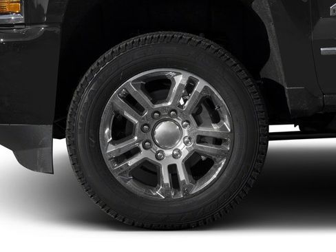 Used 2017 Chevrolet Silverado 2500 High Country w/ Duramax Plus Package AWD/4WD image 14
