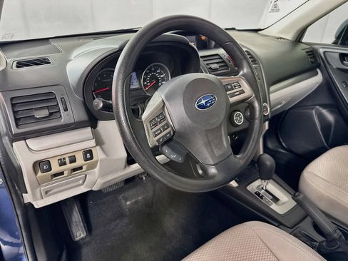 Used 2014 Subaru Forester 2.5i Premium w/ All-Weather Package AWD/4WD image 9