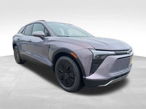 New 2026 Chevrolet Blazer EV LT w/ Midnight/Sport Edition FWD image 19