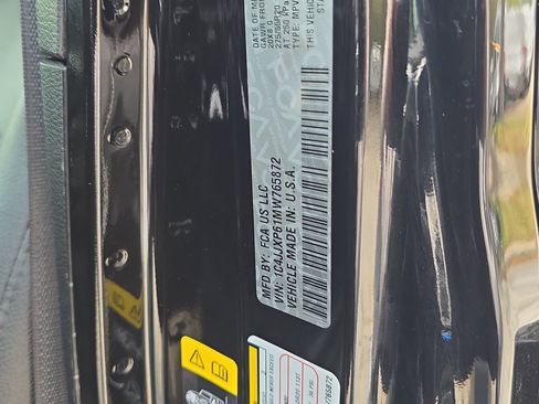 Used 2021 Jeep Wrangler Unlimited Sahara w/ Cold Weather Group image 31