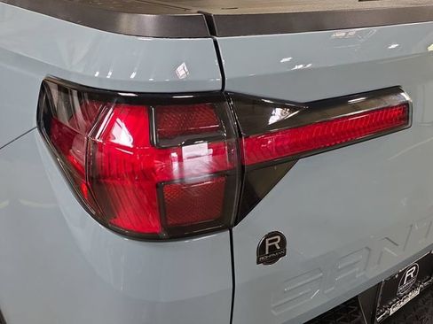 Used 2022 Hyundai Santa Cruz SEL Premium AWD/4WD image 37