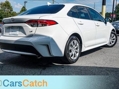 Used 2020 Toyota Corolla LE FWD image 5