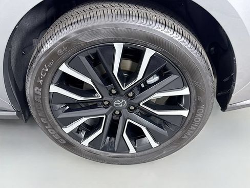 Certified 2026 Toyota bZ FWD image 33