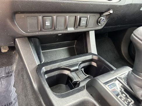Used 2021 Toyota Tacoma SR w/ SR Convenience Package RWD image 56