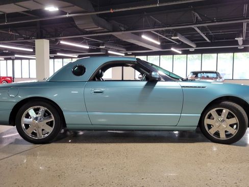 Used 2002 Ford Thunderbird RWD image 36