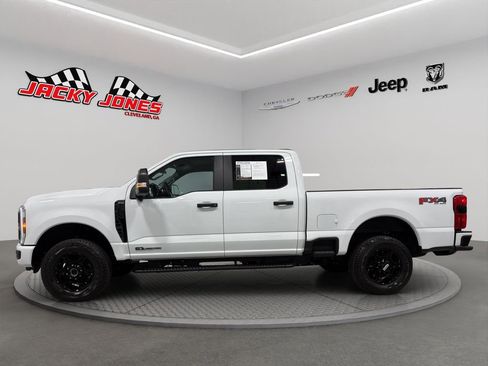 Used 2024 Ford F250 XL w/ STX Appearance Package image 3
