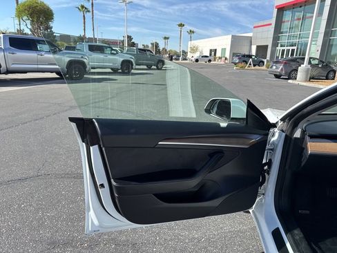 Used 2022 Tesla Model 3 Long Range image 10