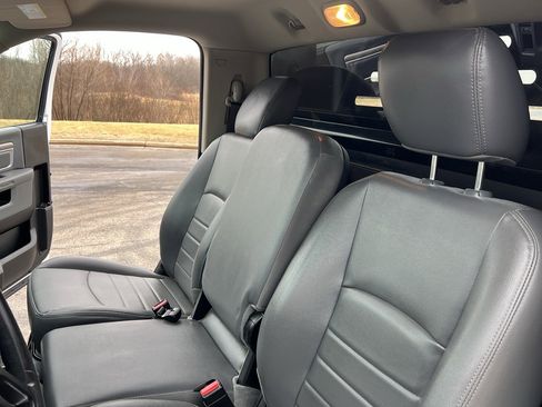 Used 2018 RAM 3500 Tradesman w/ Power & Remote Entry Group image 18