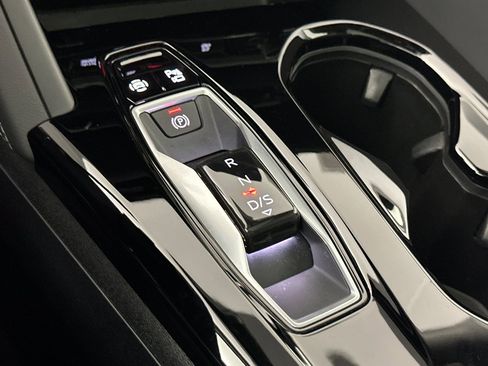 Used 2025 Audi Q5 Premium w/ 19" Wheel Package image 21