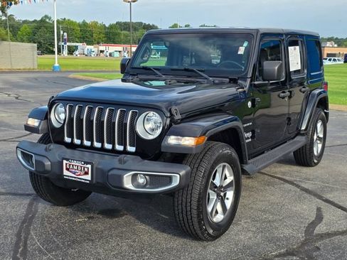 Used 2021 Jeep Wrangler Unlimited Sahara w/ Cold Weather Group AWD/4WD image 5