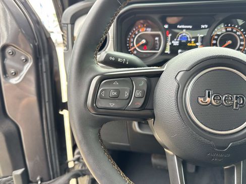 Used 2024 Jeep Wrangler Unlimited Sport AWD/4WD image 22