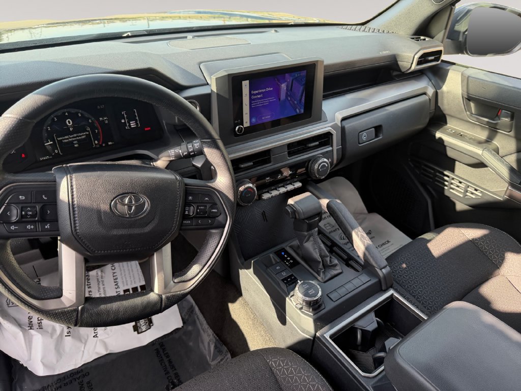 Used 2025 Toyota 4Runner SR5 AWD/4WD image 10