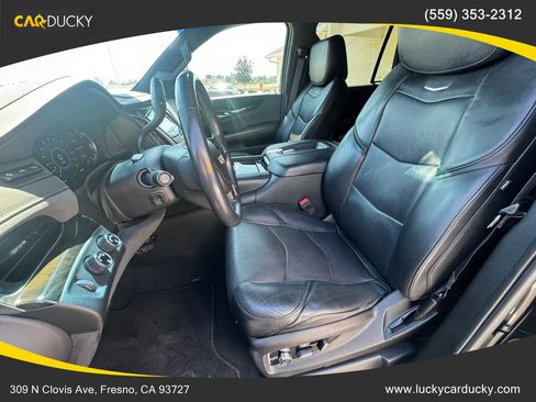 Used 2019 Cadillac Escalade Platinum w/ Escalade Sport Edition AWD/4WD image 9