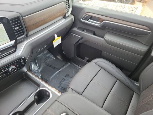 New 2026 Chevrolet Silverado 3500 High Country w/ Technology Package image 11