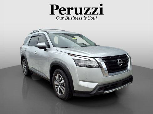 Certified 2023 Nissan Pathfinder S AWD/4WD image 1