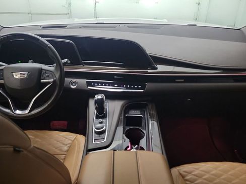 Used 2022 Cadillac Escalade ESV Premium Luxury image 21