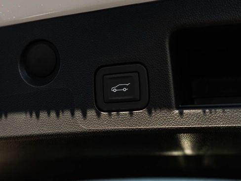 New 2026 Chevrolet Equinox RS w/ Convenience Package III image 9