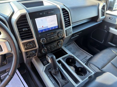 Used 2019 Ford F150 Lariat image 22