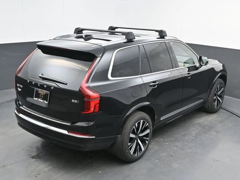 New 2026 Volvo XC90 B5 Core image 37