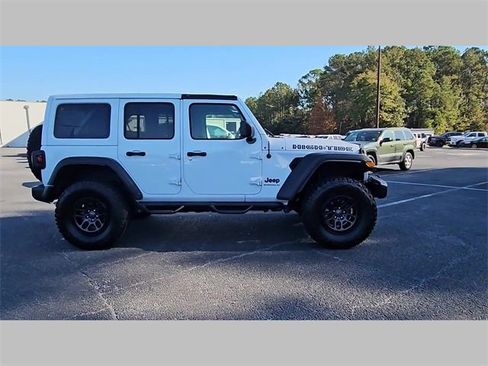 Used 2023 Jeep Wrangler Unlimited Sport image 33