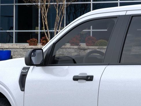 New 2025 Ford Maverick XLT image 21