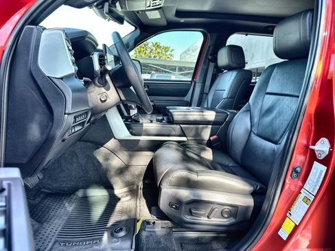 Used 2025 Toyota Tundra Platinum image 3