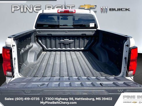 New 2026 Chevrolet Colorado ZR2 w/ Off-Road Front Bumper Package AWD/4WD image 5