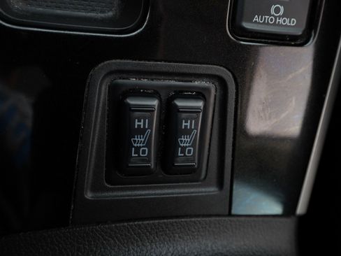 Used 2020 Mitsubishi Outlander ES FWD image 21