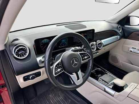 Used 2021 Mercedes-Benz GLB 250 image 9