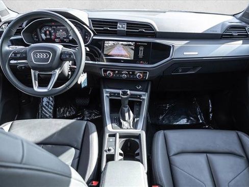 Used 2025 Audi Q3 2.0T Premium image 20