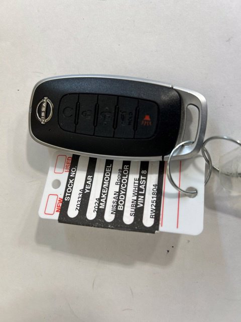 Used 2024 Nissan Rogue Platinum w/ Platinum Premium Package AWD/4WD image 33
